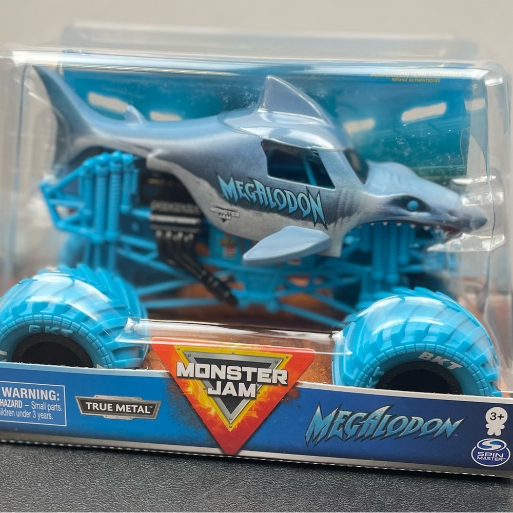 Die Cast Truck Monster Jam Megalodon, Nitro Neon Series 1:24 Scale (#8830) - Picture 4 of 13